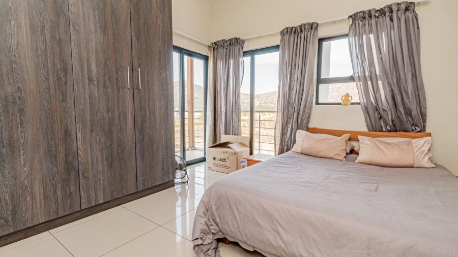 2 Bedroom Property for Sale in Redstone Private Country Estate North West